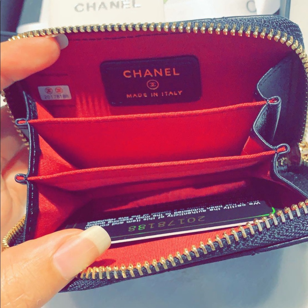 Black card holder